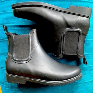 JCrew Factory Chelsea rain boots - black size 7